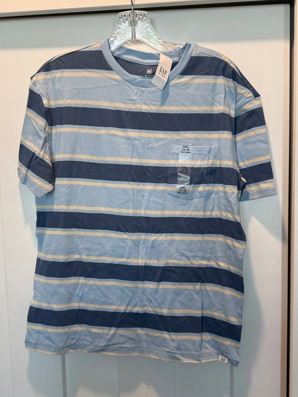 GAP Boy’s Blue Striped Pocket Tee-size XXL-NWT